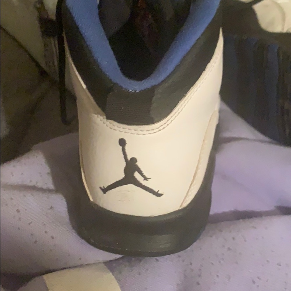 Shoes - Picture 3 of 3